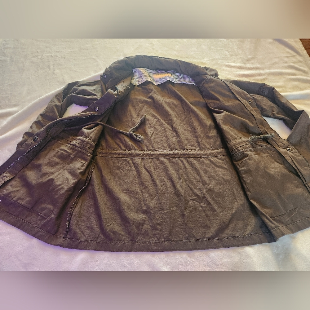 Snobbish  Women's Juniors Olive Green Jacket  Army Size Large - Picture 5 of 13